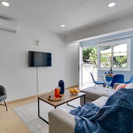 Atlantis Apartments 50M From Makenzy Seafront Larnaca Buitenkant foto