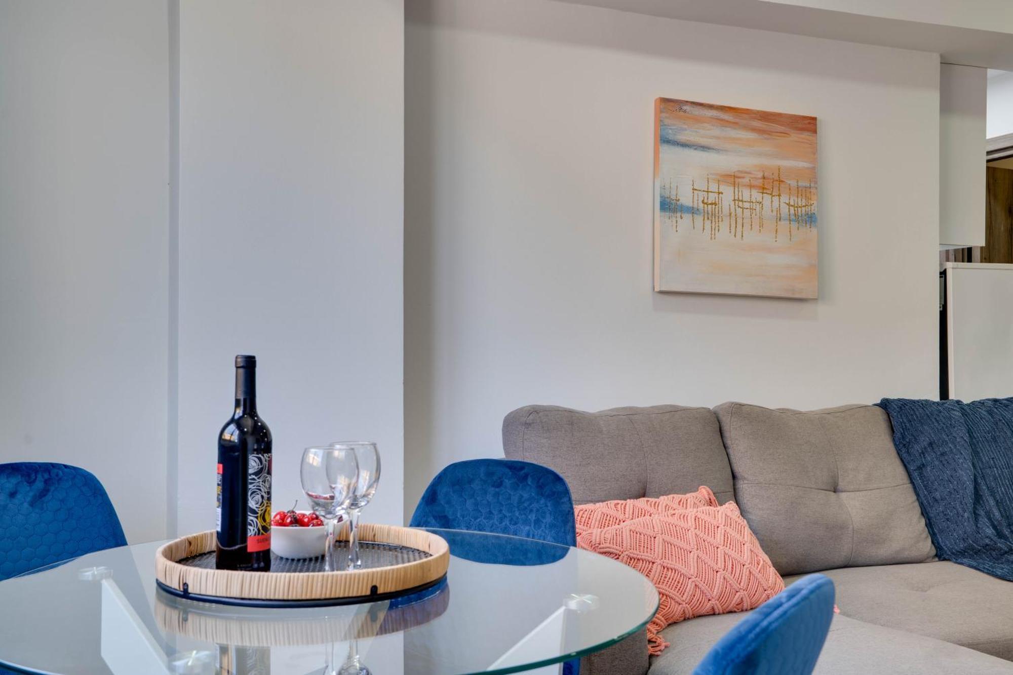 Atlantis Apartments 50M From Makenzy Seafront Larnaca Buitenkant foto